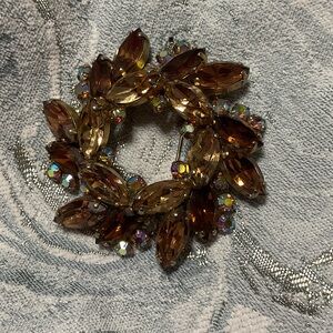 Vintage Brown and Gold Leaf Brooch
